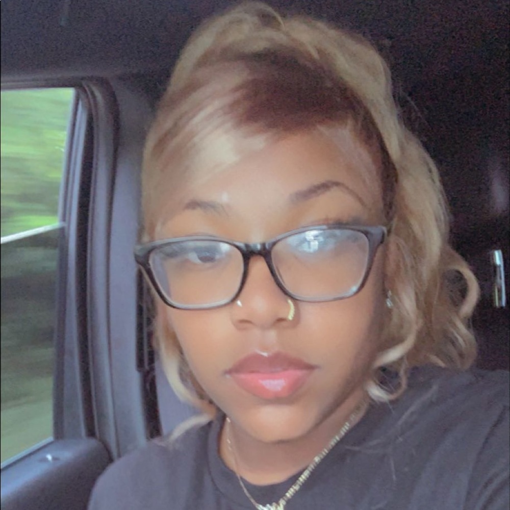 Meet your Posher, Jessica